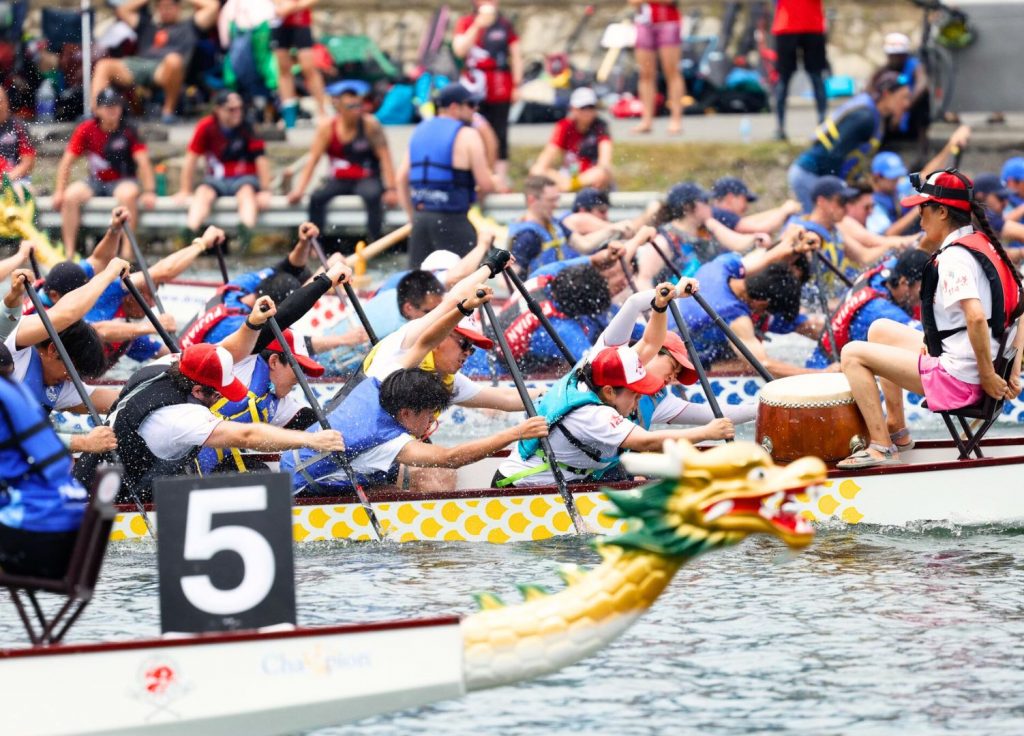 Levée de fonds en bateau dragon